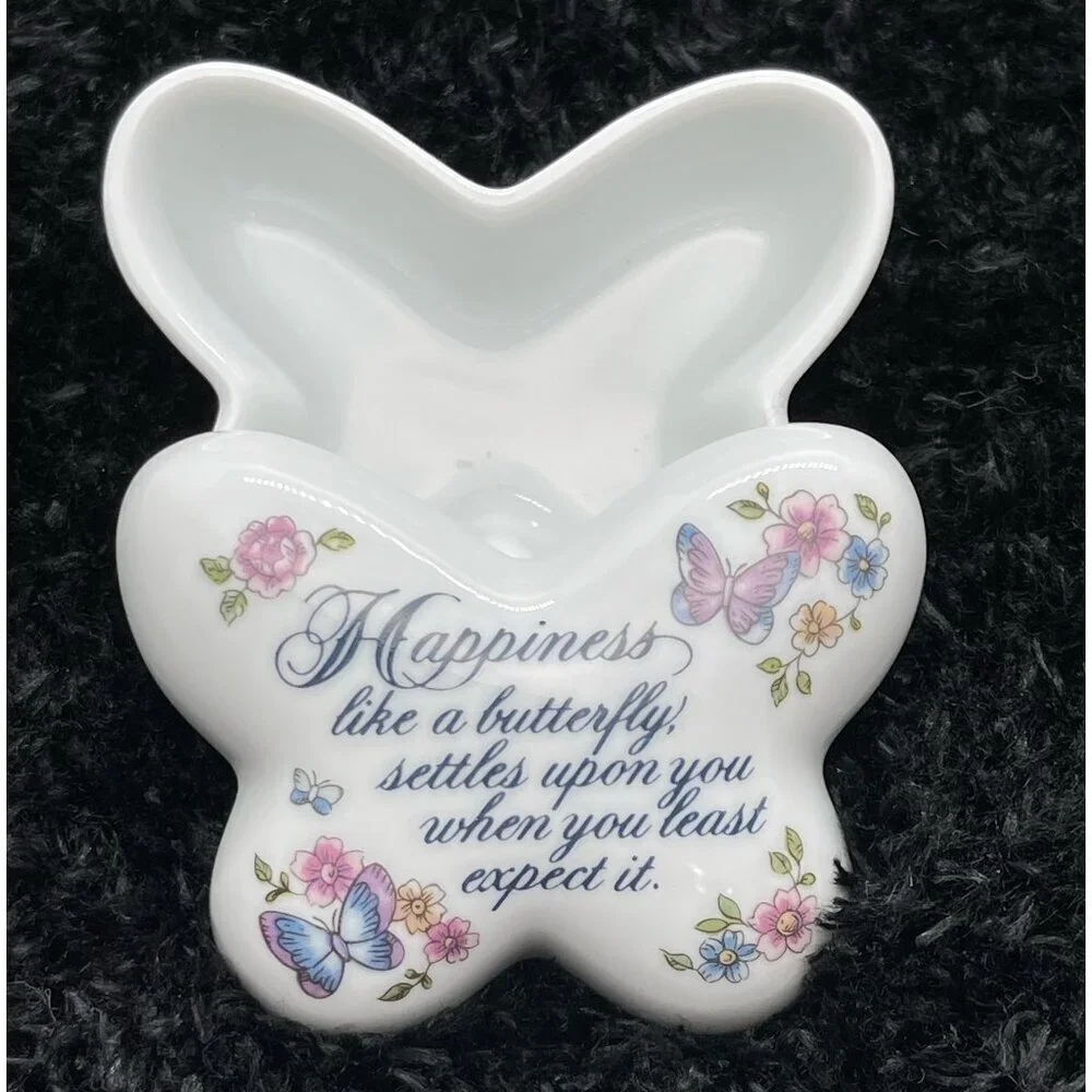 Vintage 1974 Avon Butterfly Fantasy White Porcelain Trinket Box